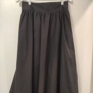 Stunning elegant taffeta midi skirt with petticoat inside. Worn once.